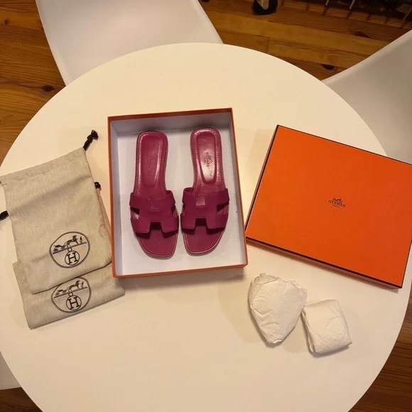 HERMES ORAN SANDALS, PINK POURPRE COLOR, SIZE 37.5 with BOX and DUSTBAGS - Picture 2 of 15